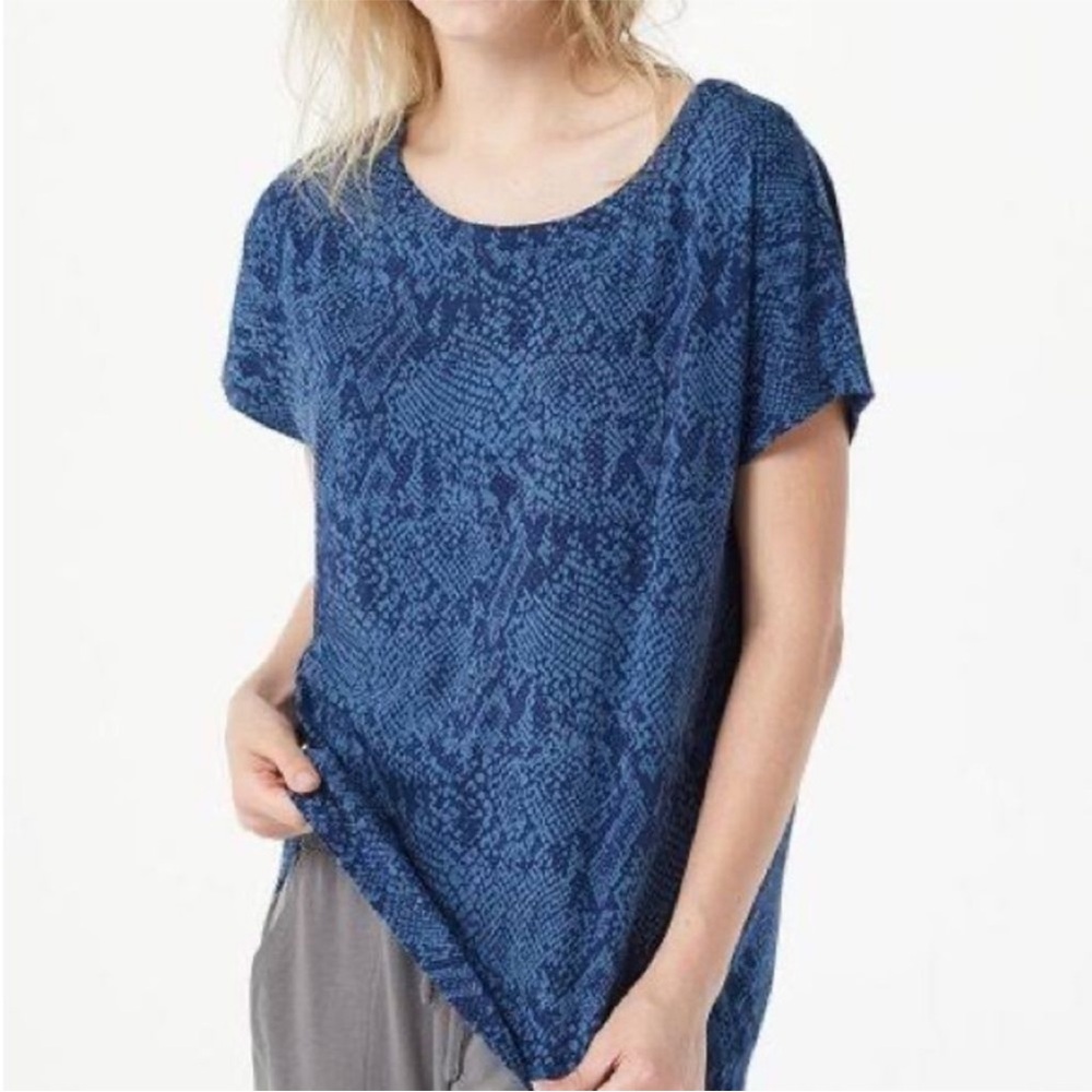 AnyBody Deep Navy Cozy Knit Snake Print Tee Size Large